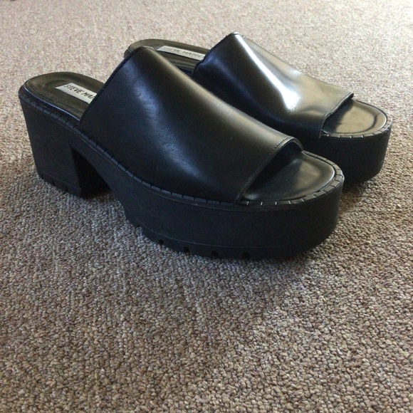 Steve Madden Black Heeled Wedge Sandals - Size 9.5 - Picture 1 of 8